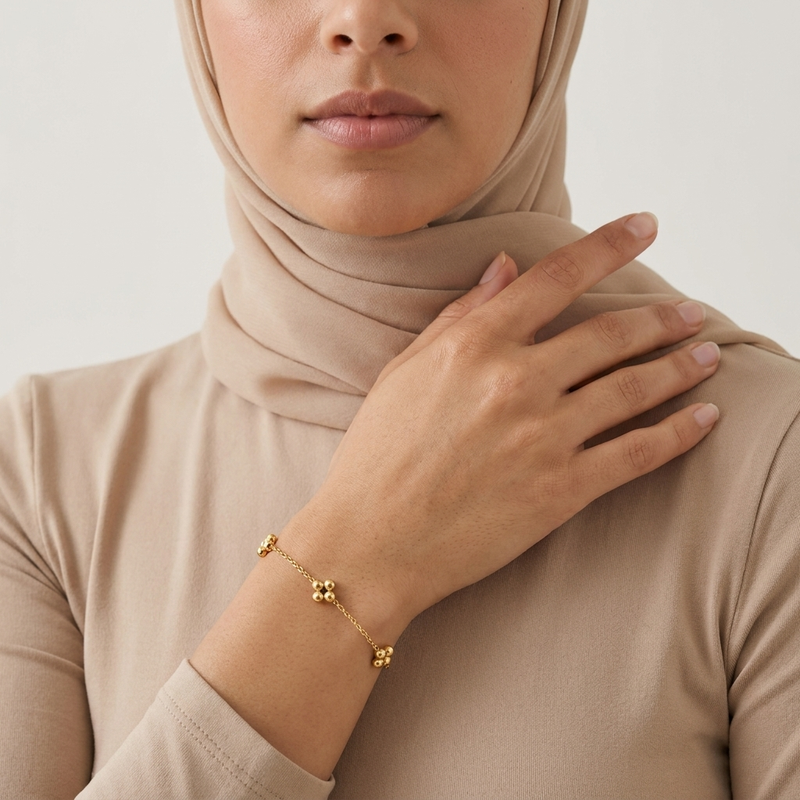 سوار الحناء — إطلالة أنيقة