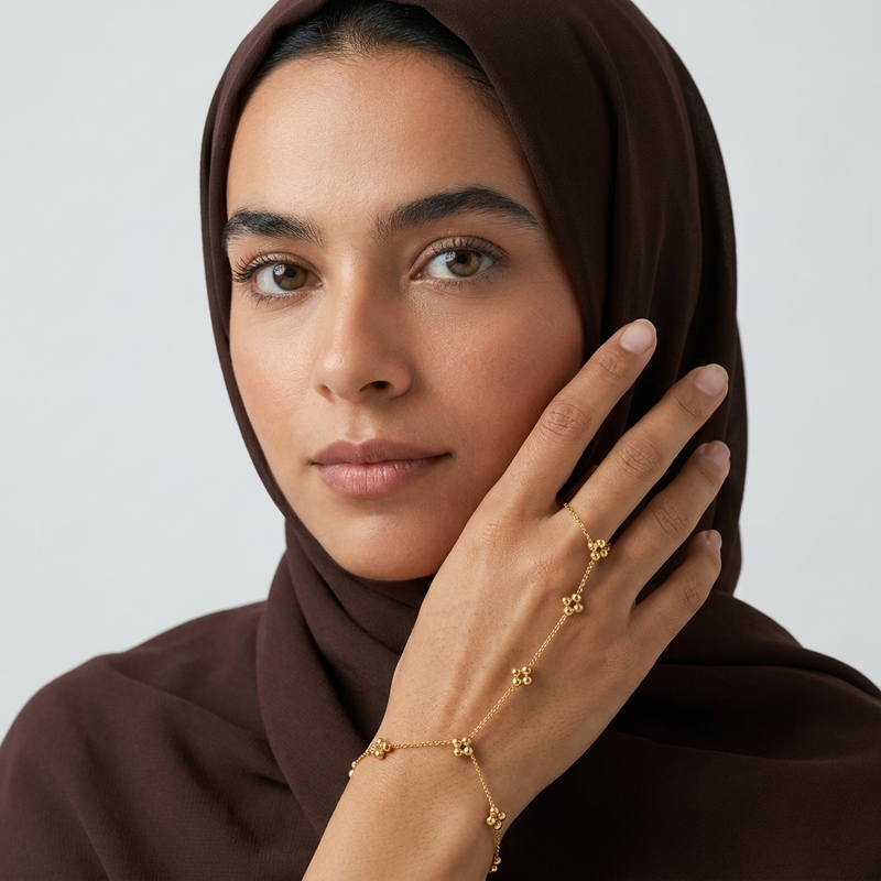 سلسلة يد الحناء — إطلالة كاملة